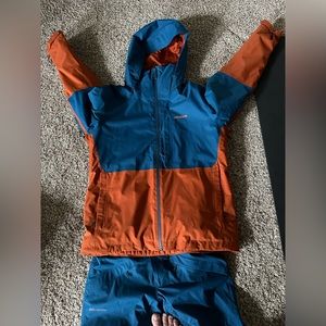 Patagonia matching coat/pants ski set